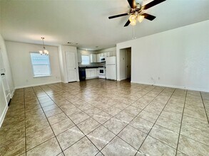 26680 Pools Creek Dr in Huntsville, TX - Building Photo - Building Photo