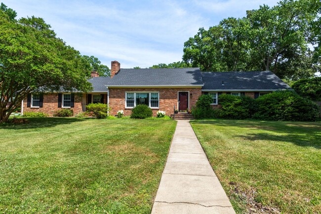 property at 1620 Maycraft Rd
