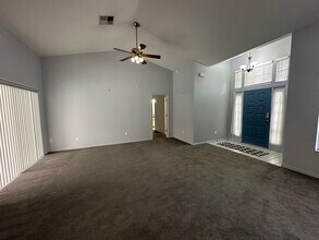 347 Misty Meadow Dr in Ocoee, FL - Building Photo - Building Photo