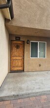 611 E 75th St in Los Angeles, CA - Building Photo - Building Photo