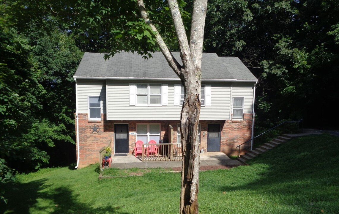 704 Margot Rd in Boone, NC - Building Photo