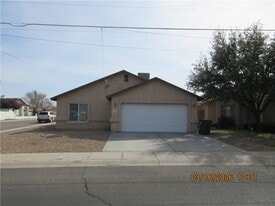 3684 N Willow Rd in Kingman, AZ - Building Photo