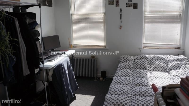 55 S Huntington Ave-Unit -Apt 304 in Boston, MA - Building Photo