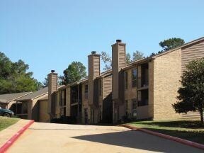 Pruitt Park Townhomes in Nacogdoches, TX - Building Photo