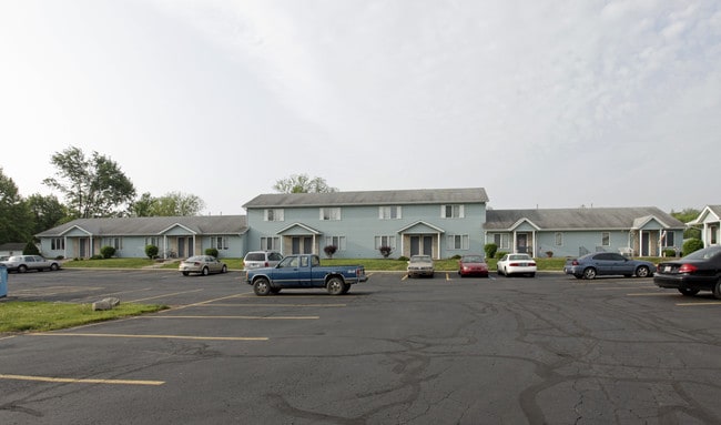 Canal Place Apartments in New Haven, IN - Building Photo - Building Photo