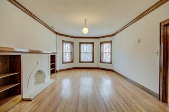 2704 N Mildred Ave in Chicago, IL - Building Photo - Building Photo