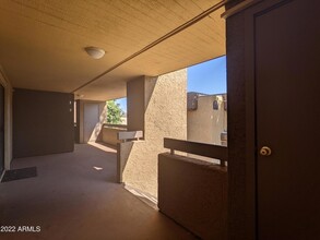 3535 W Tierra Buena Ln, Unit 273 in Phoenix, AZ - Building Photo - Building Photo