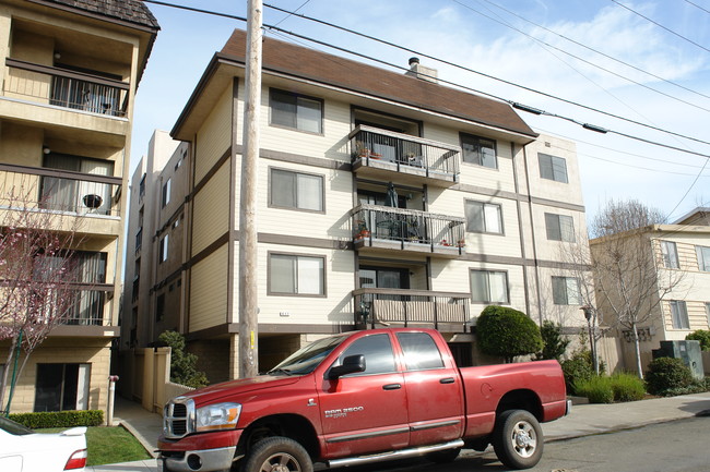 417 Evelyn Ave in El Cerrito, CA - Foto de edificio - Building Photo