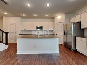 4986 Bill Cheek Rd in Auburn, GA - Building Photo - Building Photo