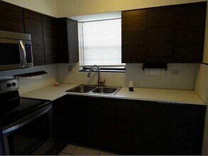 2631 Alcazar Dr in Miramar, FL - Building Photo - Building Photo