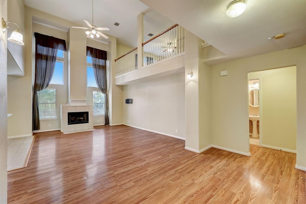 6905 William Wallace Way in Austin, TX - Building Photo