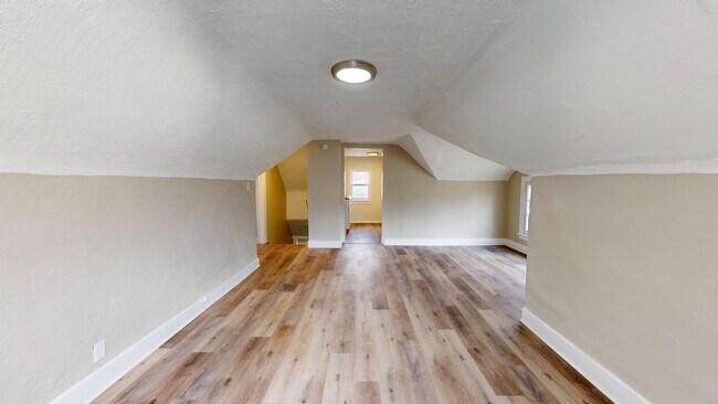 294 Madison Ave, Unit 3rd Floor
