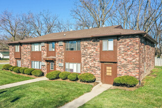 Norwalk Village Estates in Norwalk, IA - Foto de edificio - Building Photo