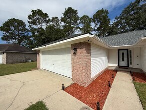 309 N Belmont Ct in Hinesville, GA - Building Photo - Building Photo