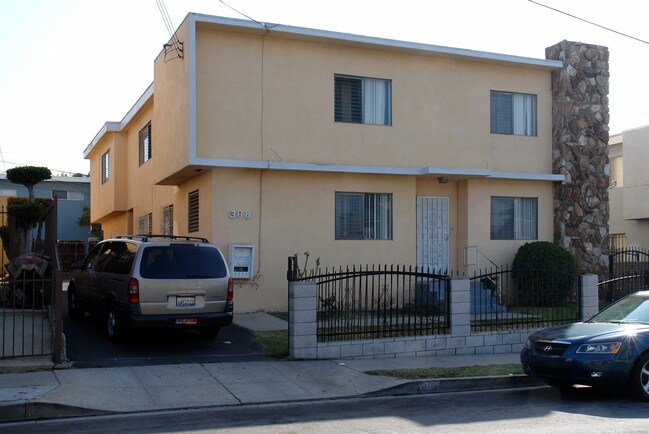 308 N Market St in Inglewood, CA - Foto de edificio - Building Photo