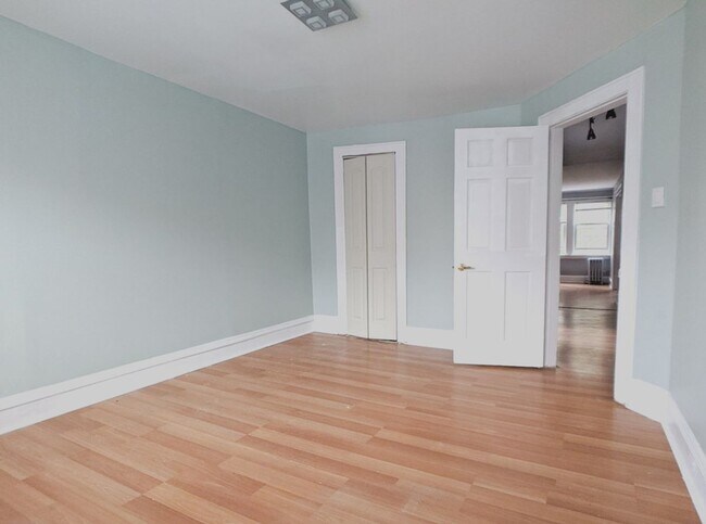 21-26 28th St in Queens, NY - Building Photo - Building Photo