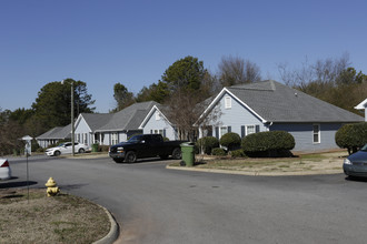 Sunview Apartments in Greenville, SC - Building Photo - Building Photo