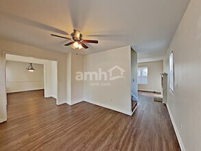 714 Ridgewood Way in Canton, GA - Foto de edificio - Building Photo