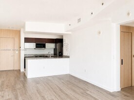 951 Brickell Ave, Unit 3501 in Miami, FL - Building Photo