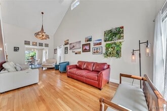 133 Whitney Pl in Buffalo, NY - Building Photo - Building Photo