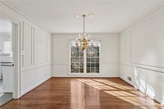 5189 Hidden Branches Cir in Dunwoody, GA - Building Photo - Building Photo