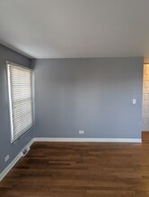439 James Ct in Glendale Heights, IL - Foto de edificio - Building Photo