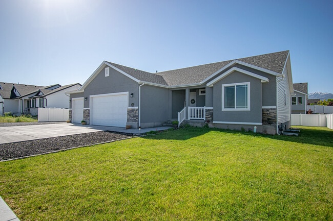 property at 289 W 2280 N
