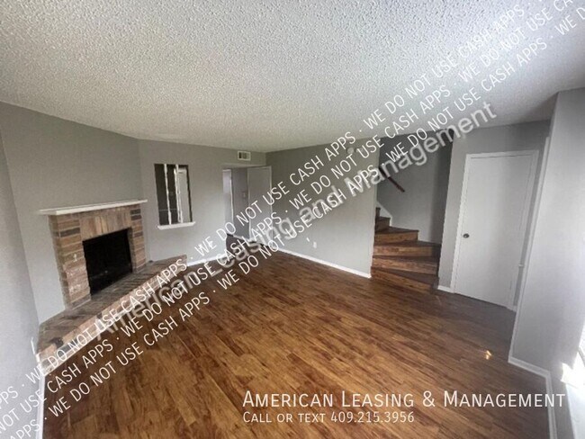 85 E Caldwood Dr in Beaumont, TX - Building Photo - Building Photo