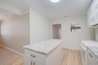 1225 Cocoanut Ave in Sarasota, FL - Building Photo - Building Photo