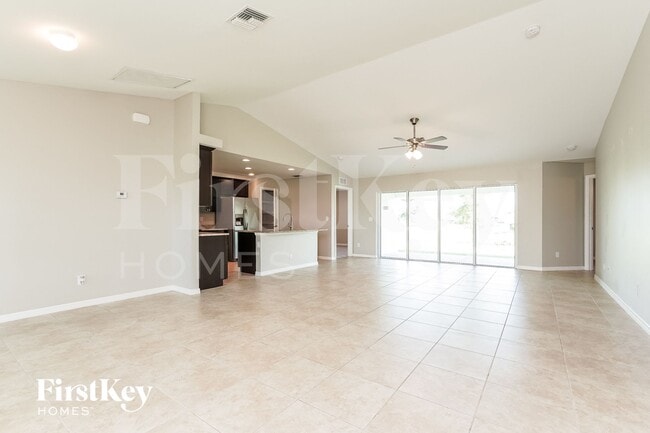 23 NW 27th Ln in Cape Coral, FL - Building Photo - Building Photo