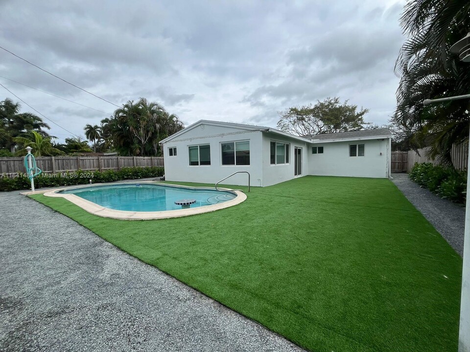 1116 N 31st Ave in Hollywood, FL - Building Photo