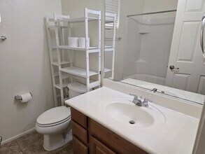 6875 W Red Snapper Way in Tucson, AZ - Building Photo - Building Photo
