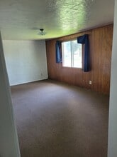 4406 Denver Ave in Klamath Falls, OR - Building Photo - Building Photo