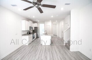 30 Sandywoods Ct in Freeport, FL - Building Photo