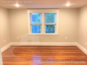 28 Fairmount Ave in Somerville, MA - Foto de edificio - Building Photo