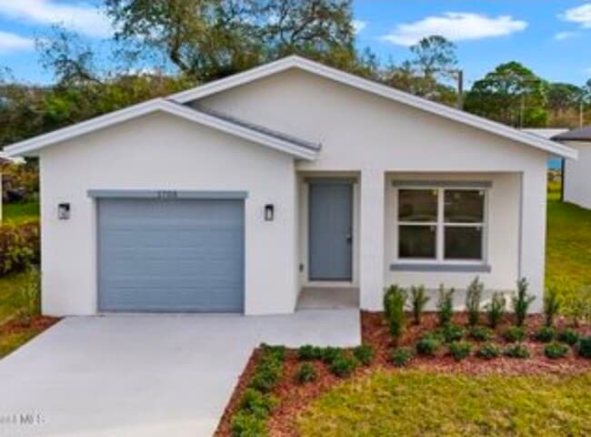 property at 1720 S Deleon Ave
