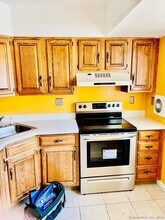 22 Farmington Meadow Dr in Farmington, CT - Building Photo - Building Photo