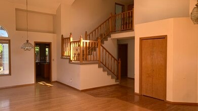 4122 NW 178th Pl in Portland, OR - Building Photo - Building Photo