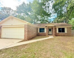 3980 Deerwood Cir in Pace, FL - Building Photo