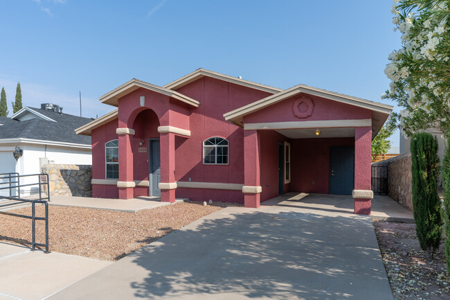 Rubin Heights in El Paso, TX - Foto de edificio - Building Photo