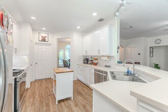 6 Almond Branch Pl in Spring, TX - Building Photo - Building Photo