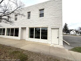 29222 Grand River Ave in Farmington Hills, MI - Building Photo