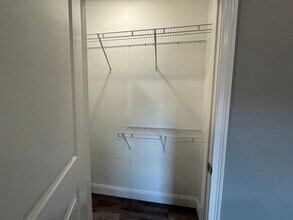 207 Shirley Ave, Unit 2 in Revere, MA - Building Photo - Building Photo