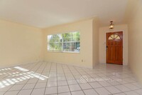 5945 5th St S in St. Petersburg, FL - Building Photo - Building Photo