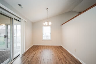 205 Randell Ct in Shelbyville, IN - Building Photo - Building Photo