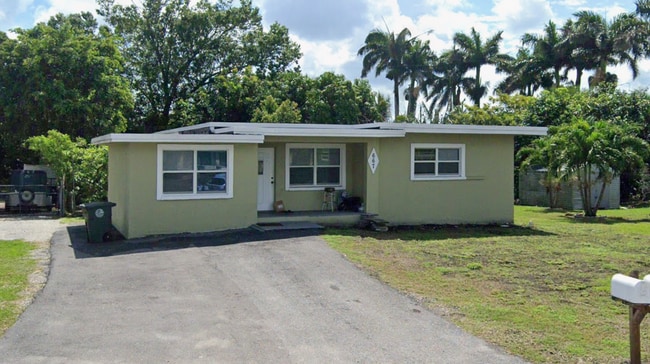667 SE 2nd St, Unit 667 in Belle Glade, FL - Building Photo - Building Photo