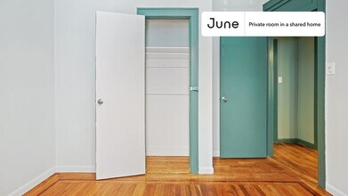 Room in Shared 4 bed/1 bath home in New York, NY - Building Photo - Building Photo