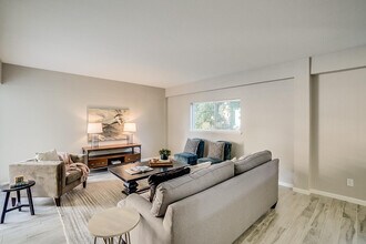 351 E Thomas Rd in Phoenix, AZ - Building Photo - Building Photo