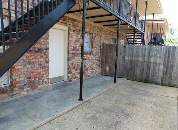 4112 Hessmer Ave, Unit 1 in Metairie, LA - Foto de edificio