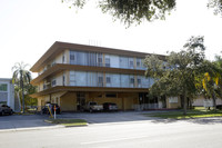 3554 1st Ave N in St. Petersburg, FL - Foto de edificio - Building Photo